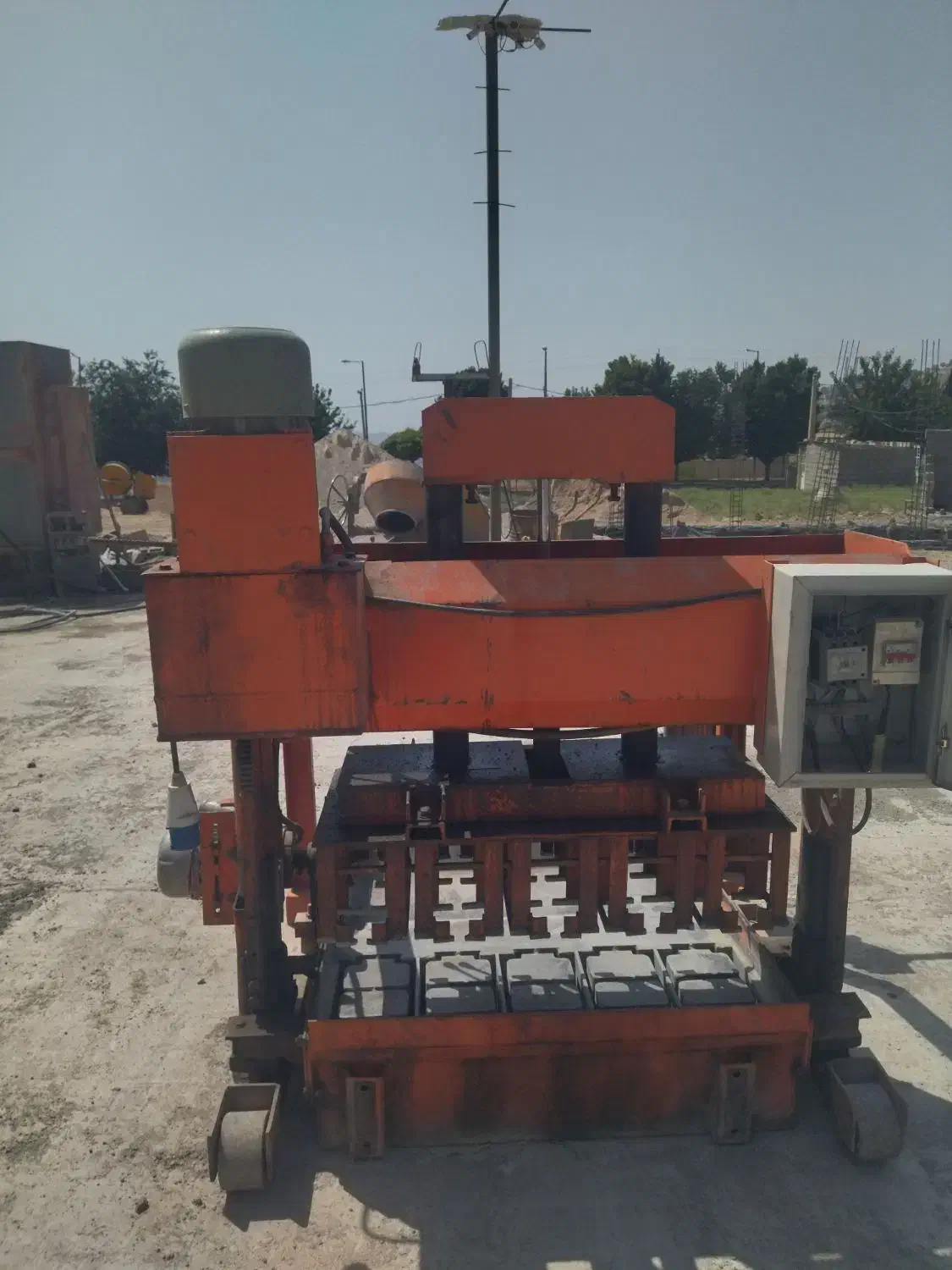 دستگاه بلوک سقفی هیدرولیک|ماشین‌آلات صنعتی|دیشموک, |دیوار