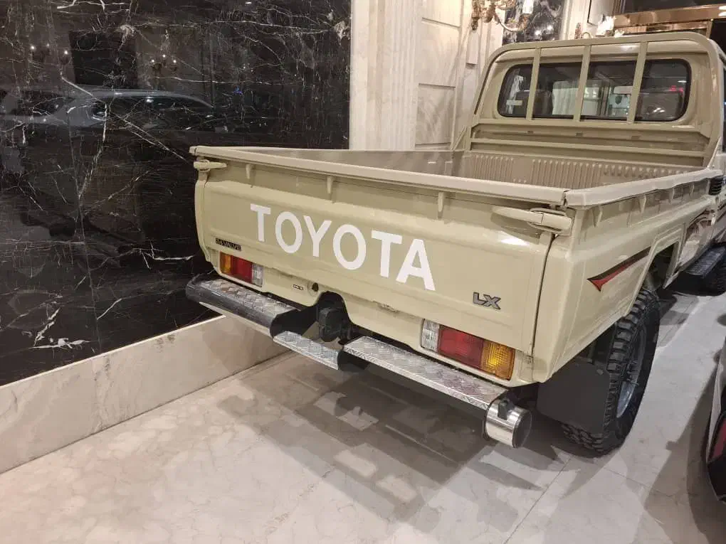 تویوتا لندکروزر سری 70|خودرو سواری و وانت|تهران, امیر بهادر|دیوار