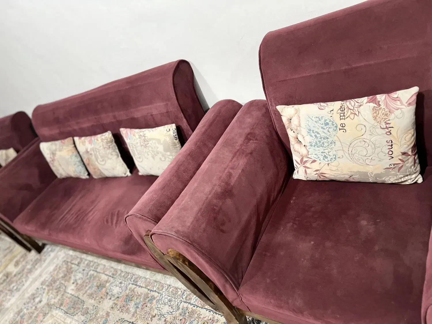 مبل|مبلمان خانگی و میز عسلی|رشت, رودباری|دیوار