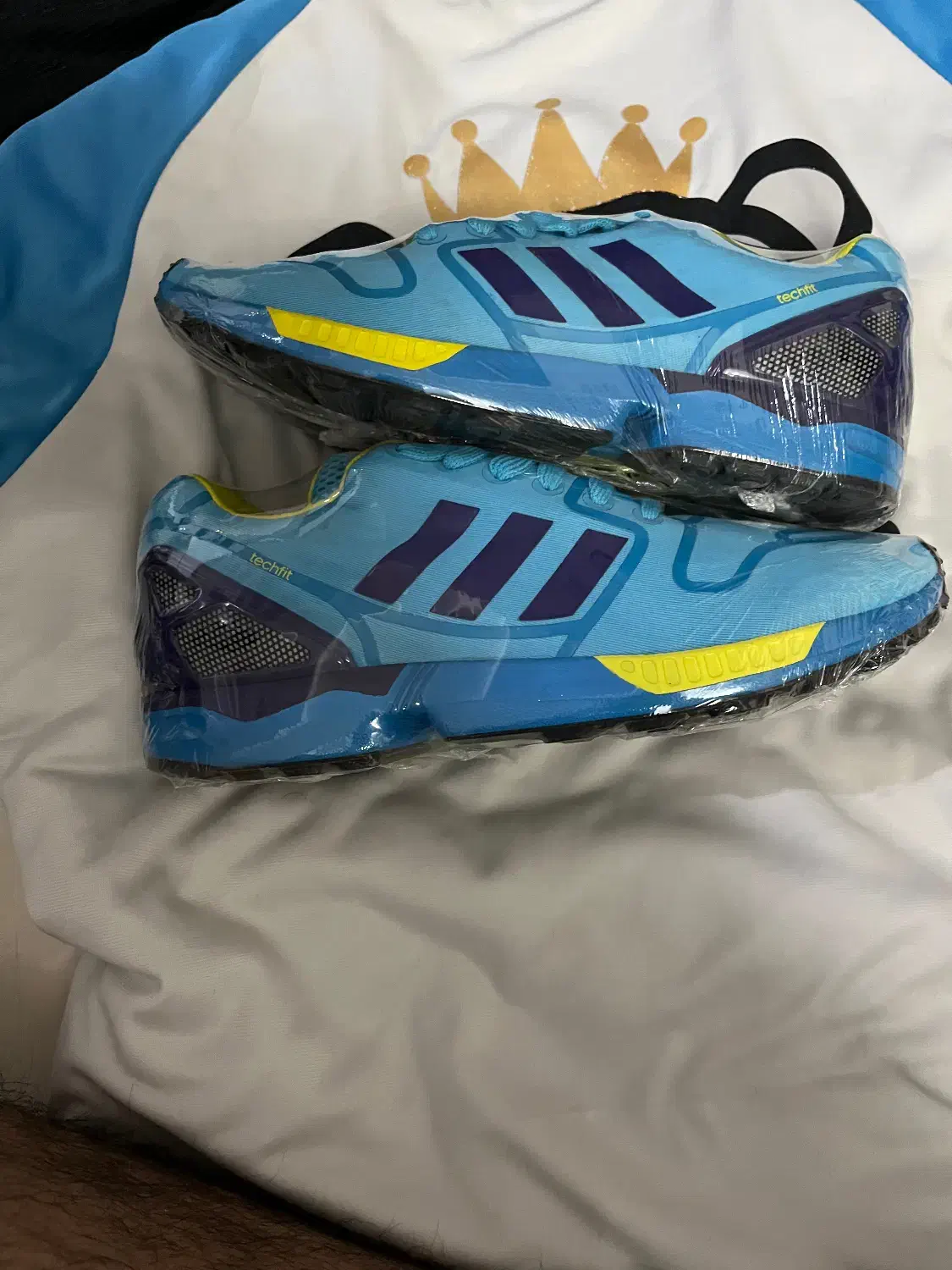 فولکس فیروزه ای سایز ۴۰ خاص سویشرت تورشن و خرسی|کیف، کفش، کمربند|کرج, کوی امامیه|دیوار