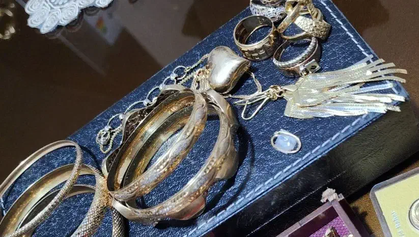 مقداری طلا متفرقه به قیمت تابلو ۱۰۰ گرم +۱٪|جواهرات|پارسآباد, |دیوار