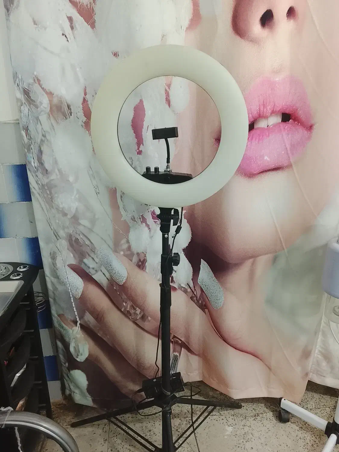 رینگ لایت پایه دارقیمت توافقی|دوربین عکاسی و فیلمبرداری|نورآباد, |دیوار