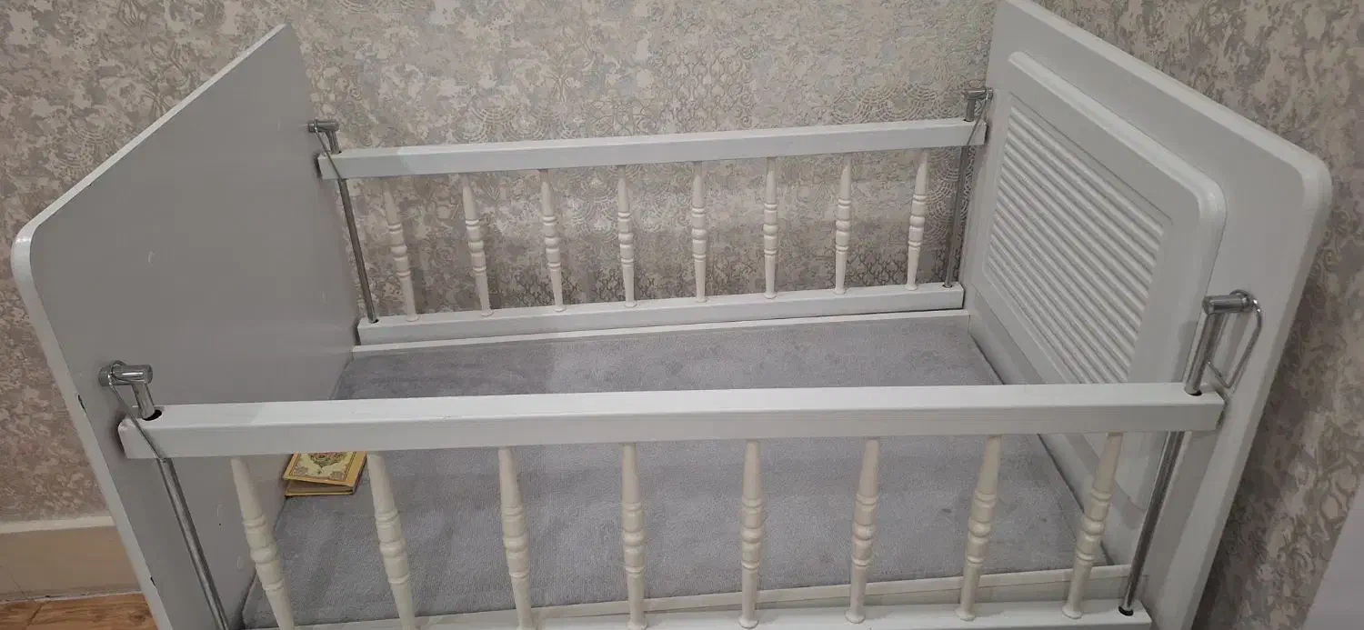 تخت خواب گهواره نوزاد|تخت و سرویس خواب|رباط‌کریم, رباط‌کریم|دیوار