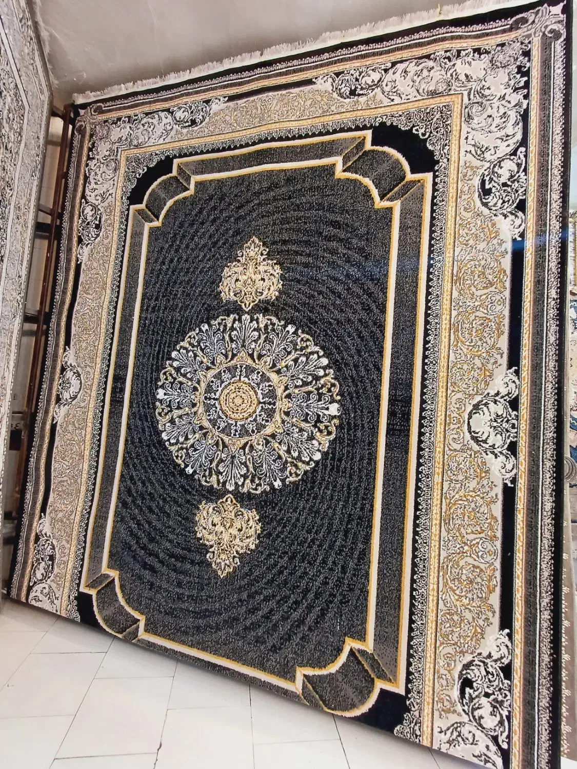 فرش طرح ۷۰۰شانه نقشه سنگ ورساچ کاشان ۵/۵۰۰|فرش|مشهد, سیلو|دیوار