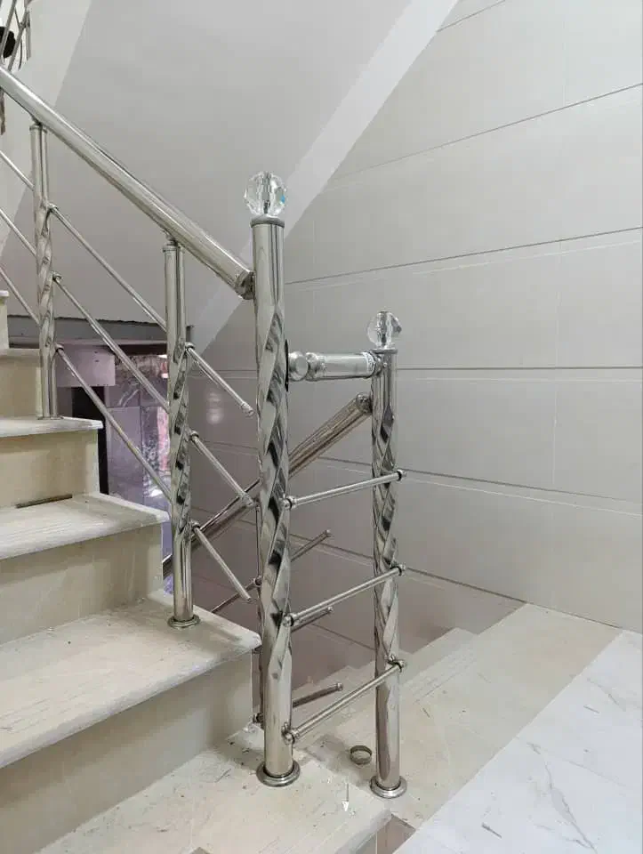 نرده استیل،تایل۶۰*۶۰،پی‌وی‌سی|خدمات پیشه و مهارت|ایلام, |دیوار