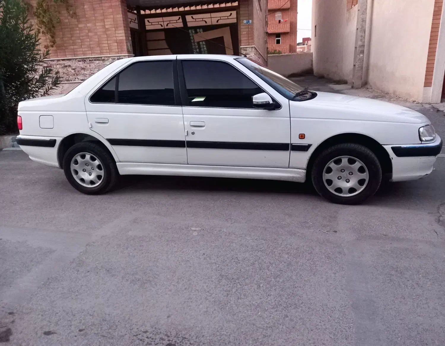 پژوپارس|خودرو سواری و وانت|لنجان, |دیوار