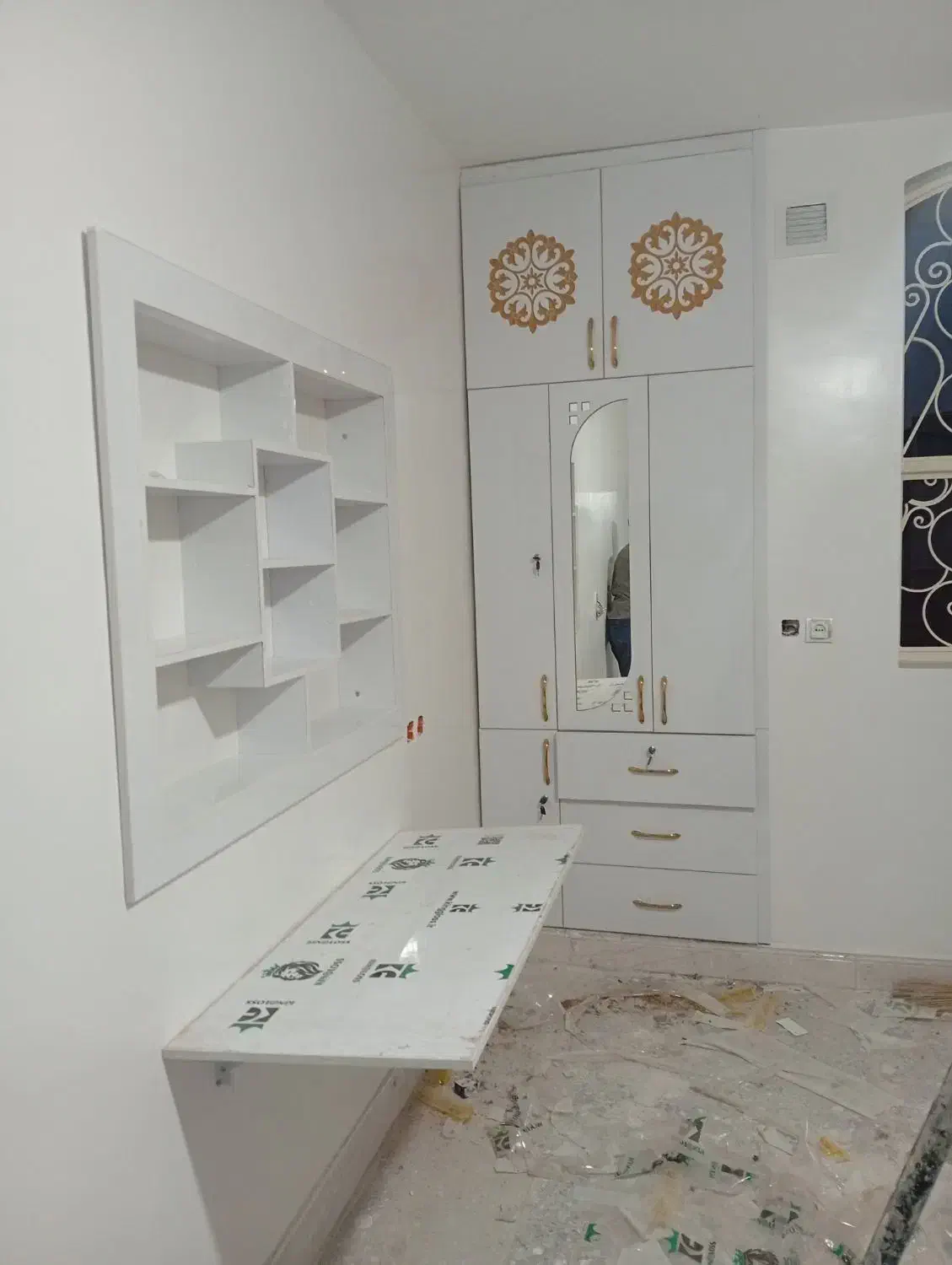 کابینت و کمد دیواری اقساطی|کتابخانه، شلف، قفسه‌های دیواری|زاهدان, |دیوار