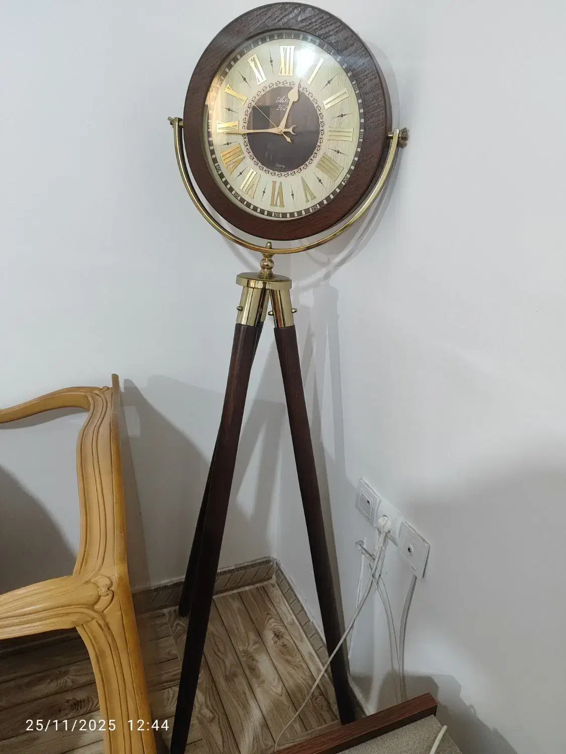 ساعت ایستاده|ساعت دیواری و تزئینی|قرچک, مهدیه|دیوار