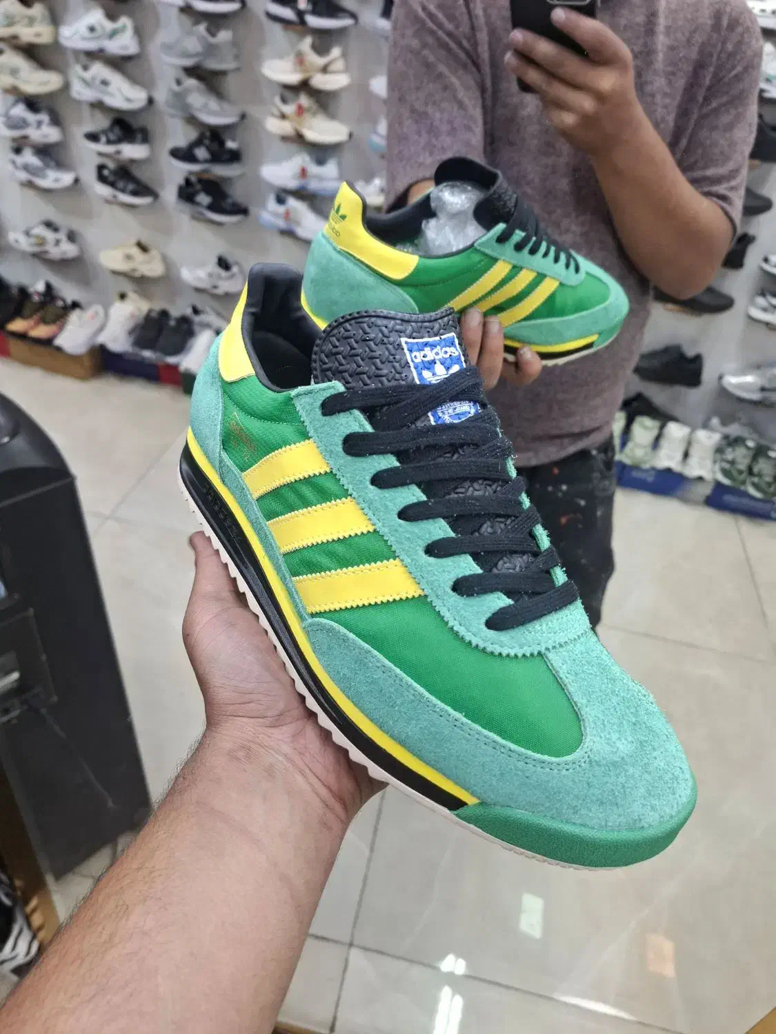 کتونیzx8000کتونی اس ال 72اورجینالzxاورجینال|کیف، کفش، کمربند|تهران, بازار|دیوار