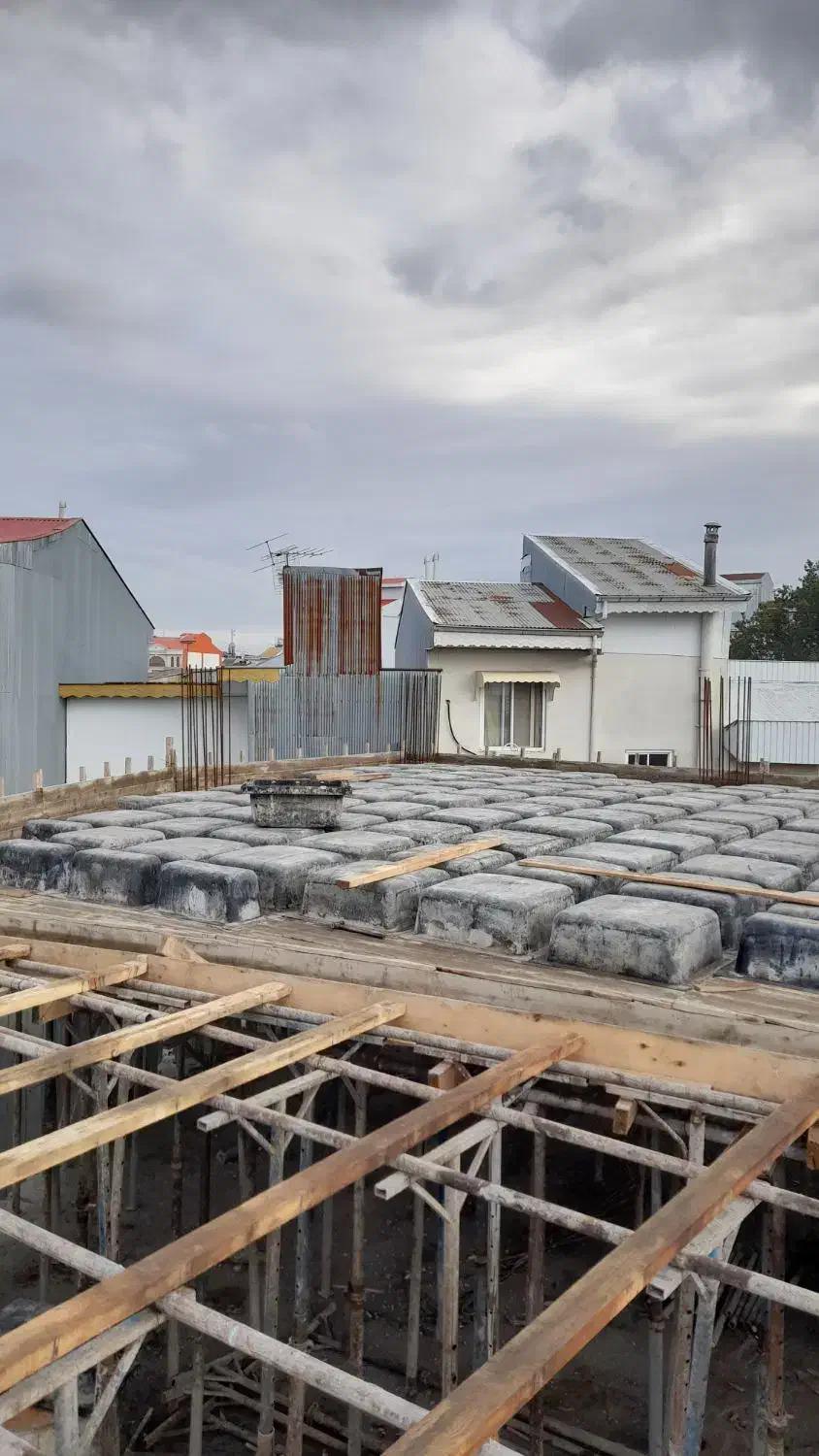 اجرای انواع اسکلت تیرچه ،وافل،دال یوبوت،کوبیاکس|خدمات پیشه و مهارت|رشت, یخسازی|دیوار