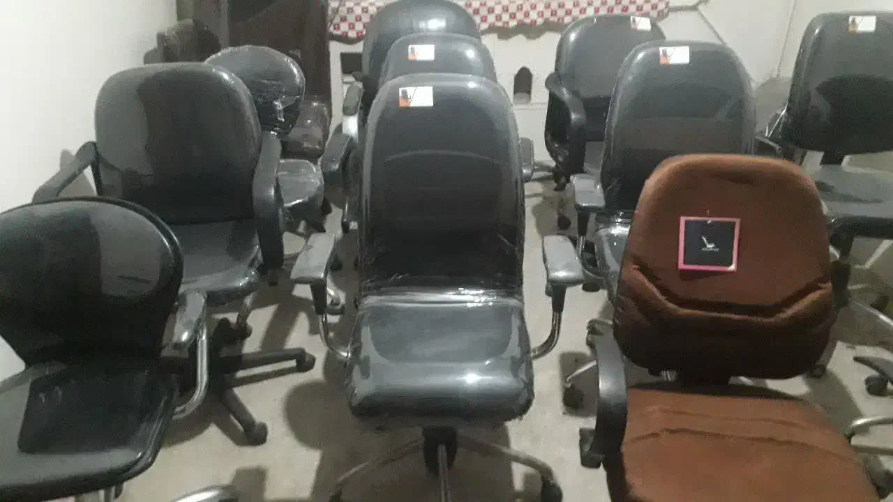 فروش و تعمیرات تخصصی انواع صندلی های اداری|صندلی و نیمکت|اراک, |دیوار