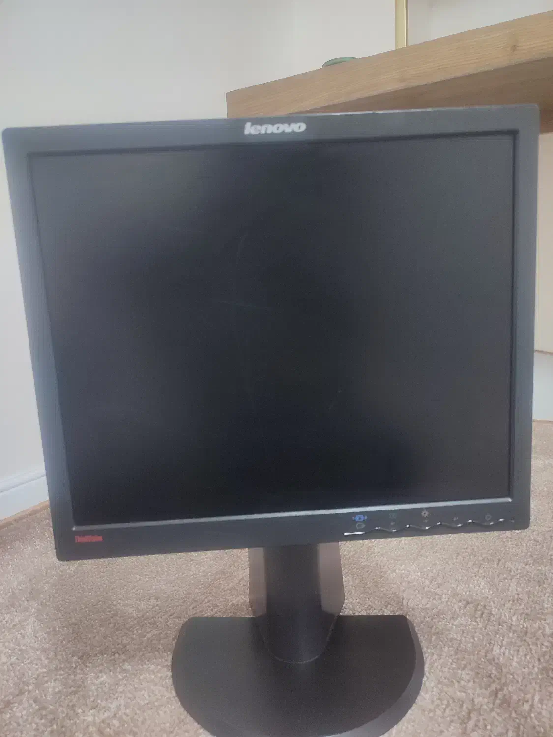 مانیتور استوک Lenovo مدل تینک ویژن|رایانه رومیزی|مبارکه, |دیوار