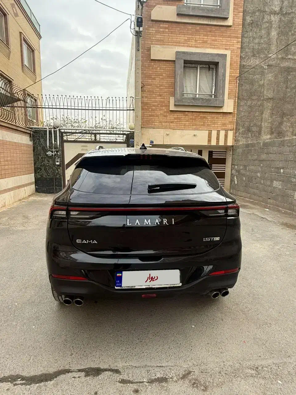 لاماری|خودرو سواری و وانت|اصفهان, باغ فدک|دیوار