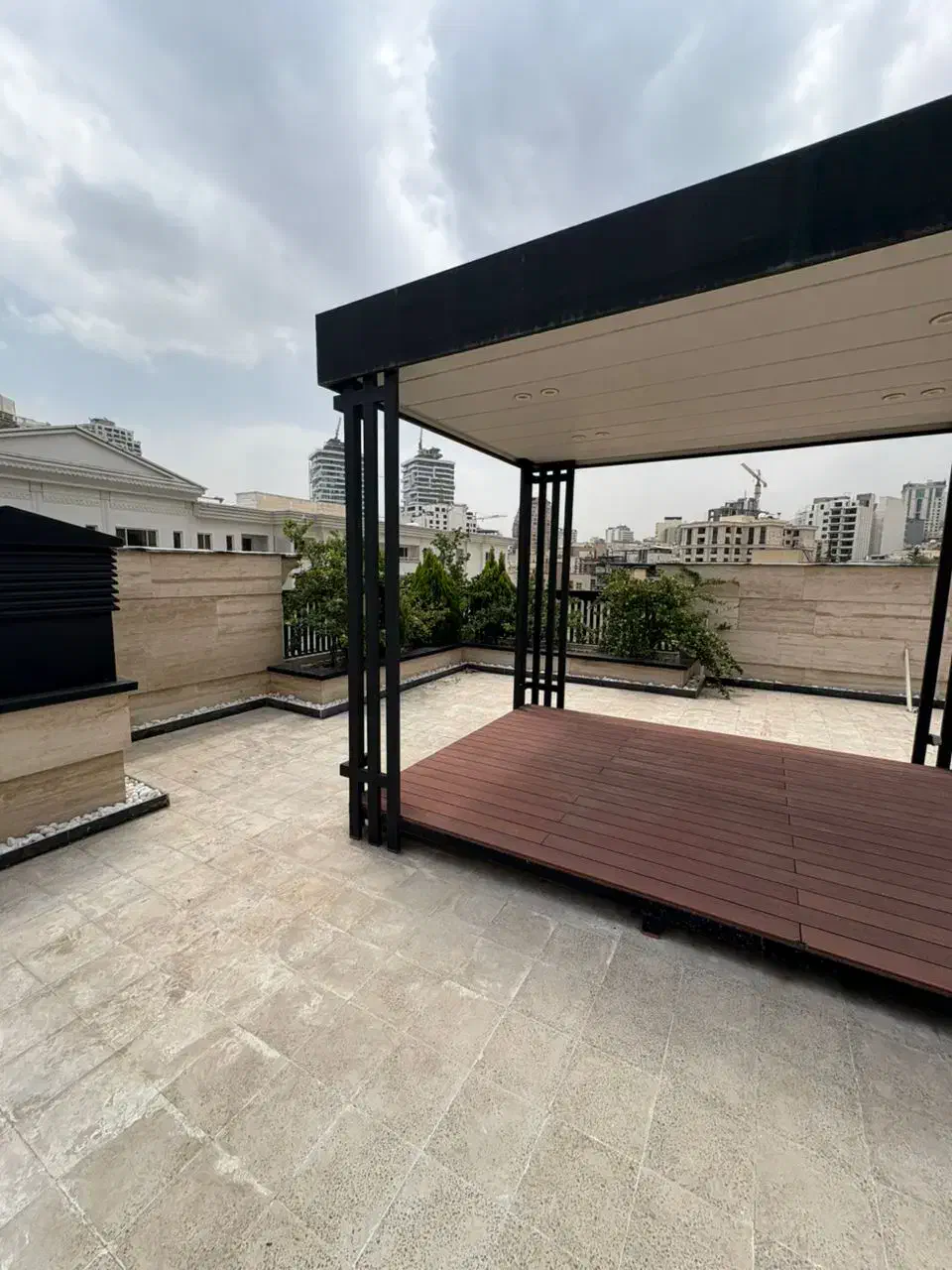 فرشته نوساز، ۱۶۰متر، ۳ خواب، استخر/ روف گاردن