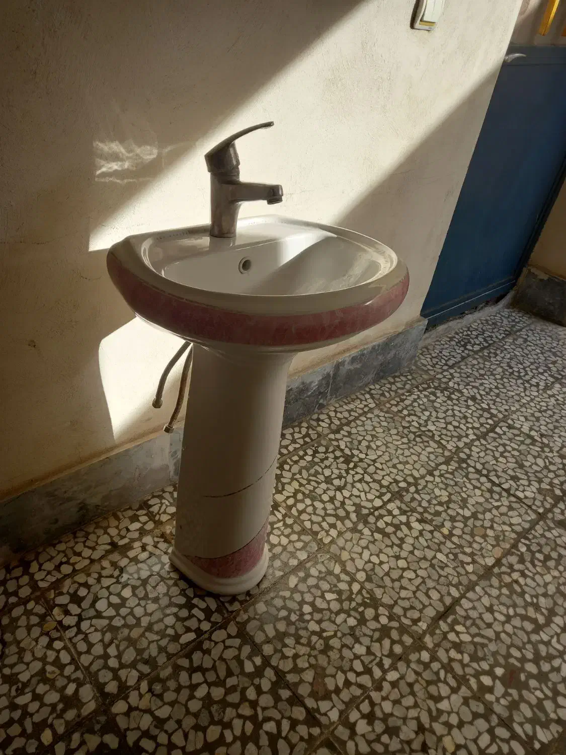 روشویی|لوازم سرویس بهداشتی|رشت, رودبارتان|دیوار