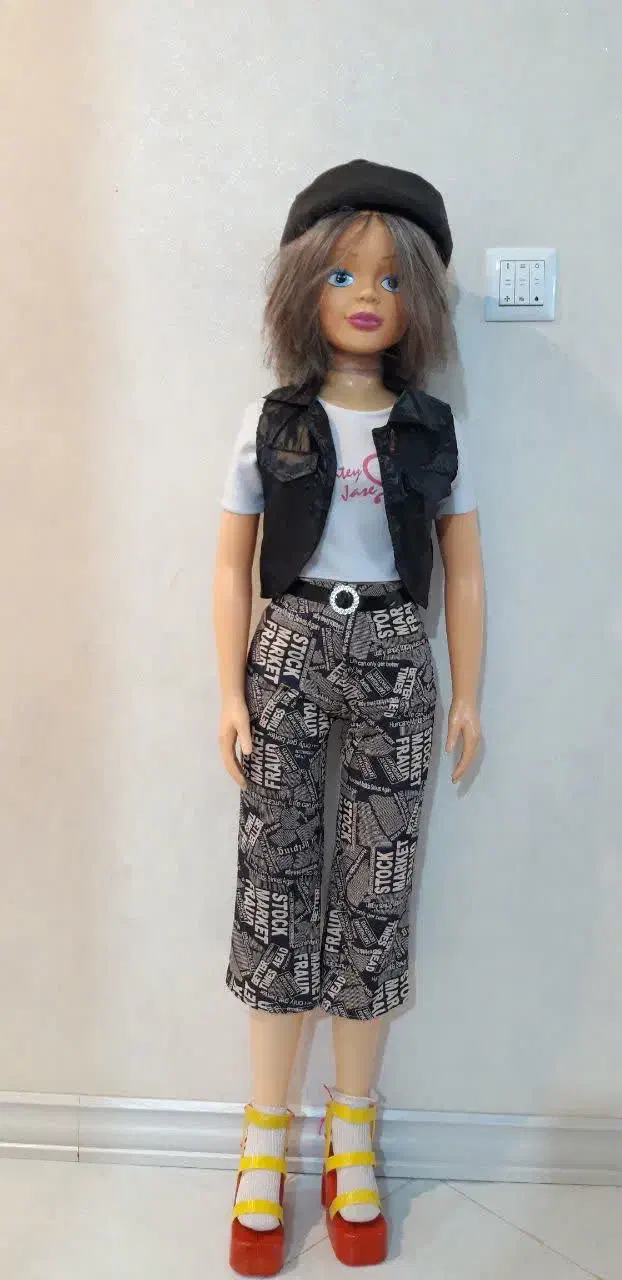 عروسک|اسباب‌‌بازی|شیراز, سعدیه جنوبی|دیوار