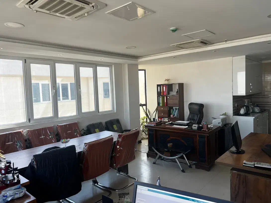 دفتر کار|اجارهٔ دفتر کار، اتاق اداری، مطب|همدان, |دیوار