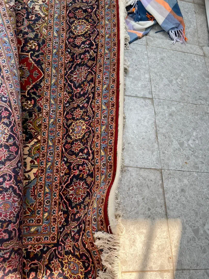 فرش ۹ متری دست بافت رنگ لاکی بافت کاشان|فرش|اصفهان, خواجو|دیوار