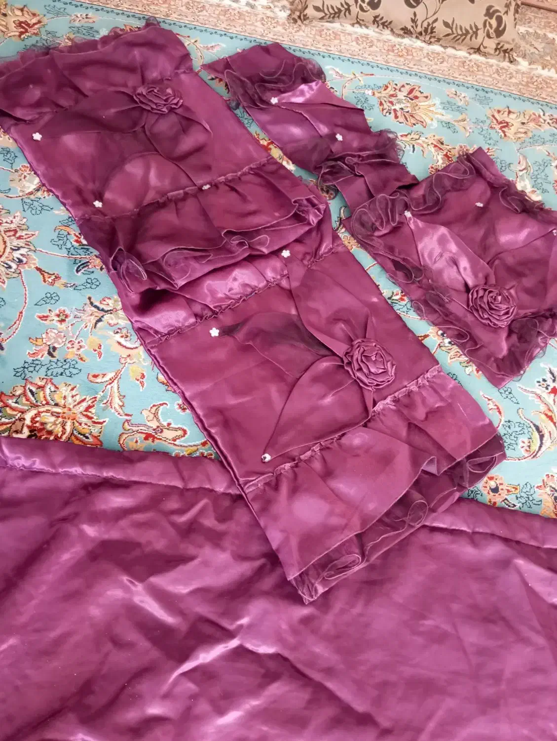 روتختی با چهارتا بالشتک دونفره|سرویس روتختی|قوچان, |دیوار