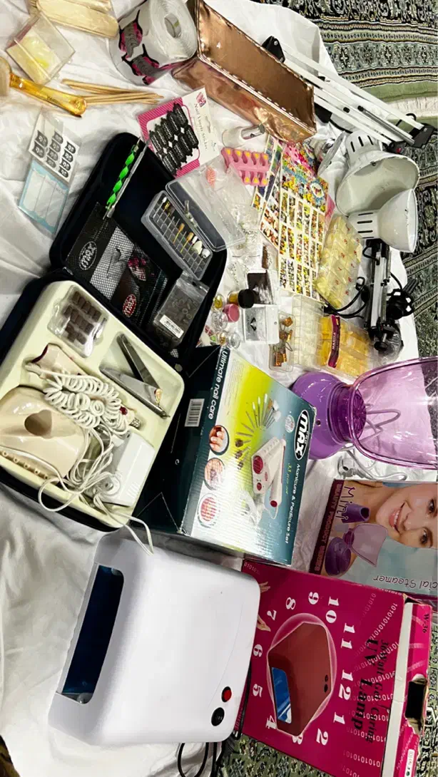 فروش وسایل کاشت ناخن|آرایشی، بهداشتی، درمانی|شیراز, شهرک ولیعصر|دیوار