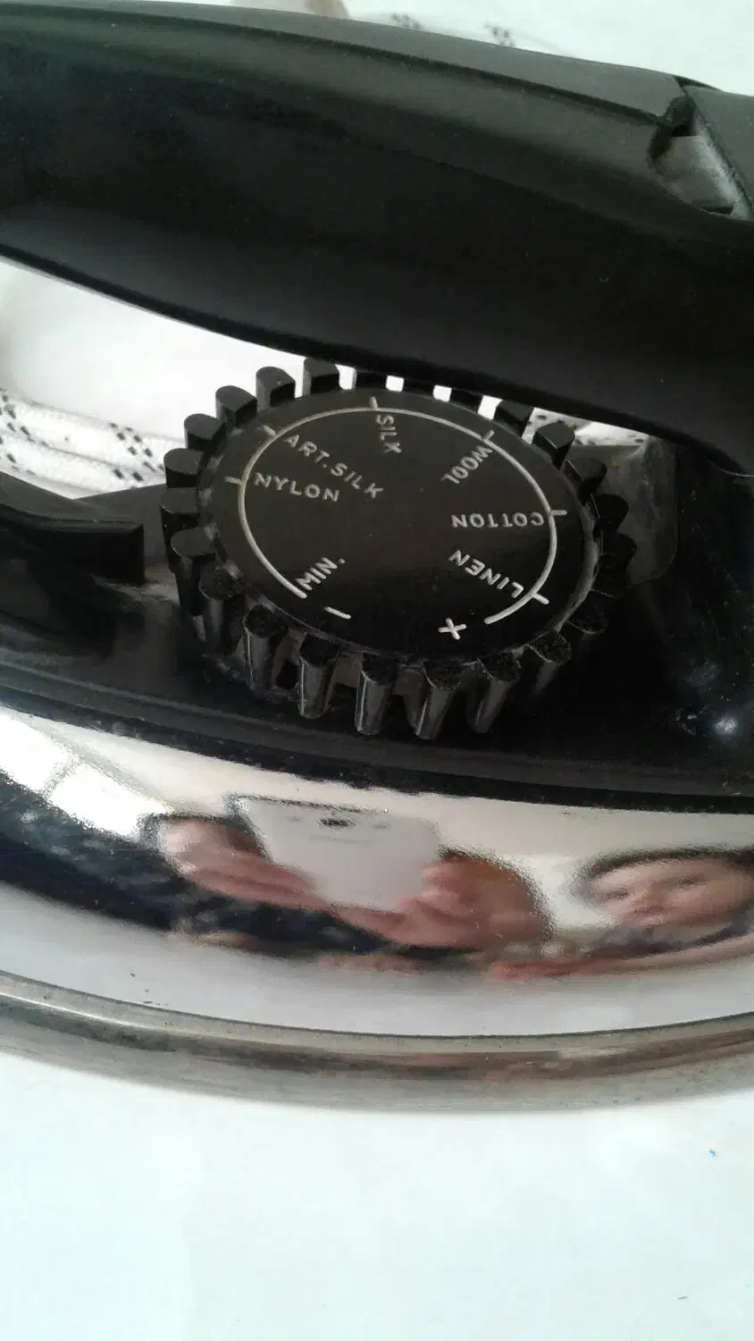 اتو سنگین مارک یونیور فرانسوی اصل مخصوص خیاط هاا|اتو و لوازم اتو|اصفهان, چشمه باقرخان|دیوار