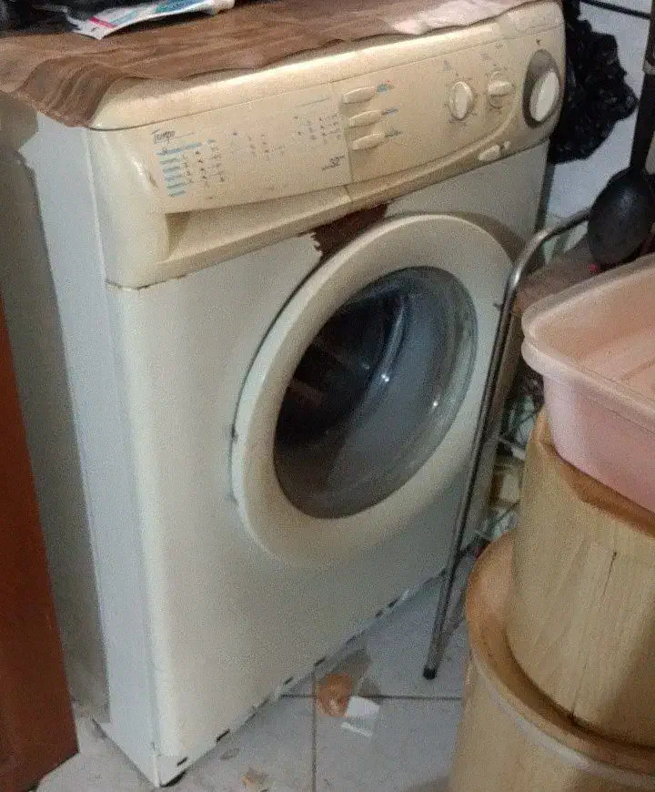 ماشین لباسشویی اتوماتیک|ماشین لباسشویی و خشک‌کن لباس|مشهد, رده|دیوار