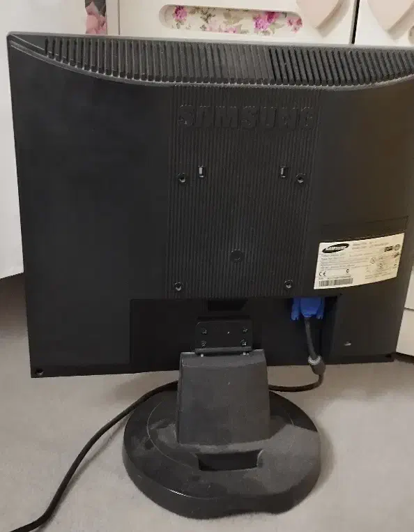 مانیتور سامسونگ|قطعات و لوازم جانبی رایانه|قم, دروازه چوبی|دیوار