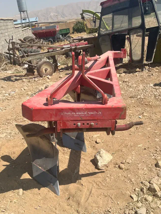 فروش گاو اهن چهار خیش|ماشینآلات صنعتی|مرودشت, رامجرد یک|دیوار