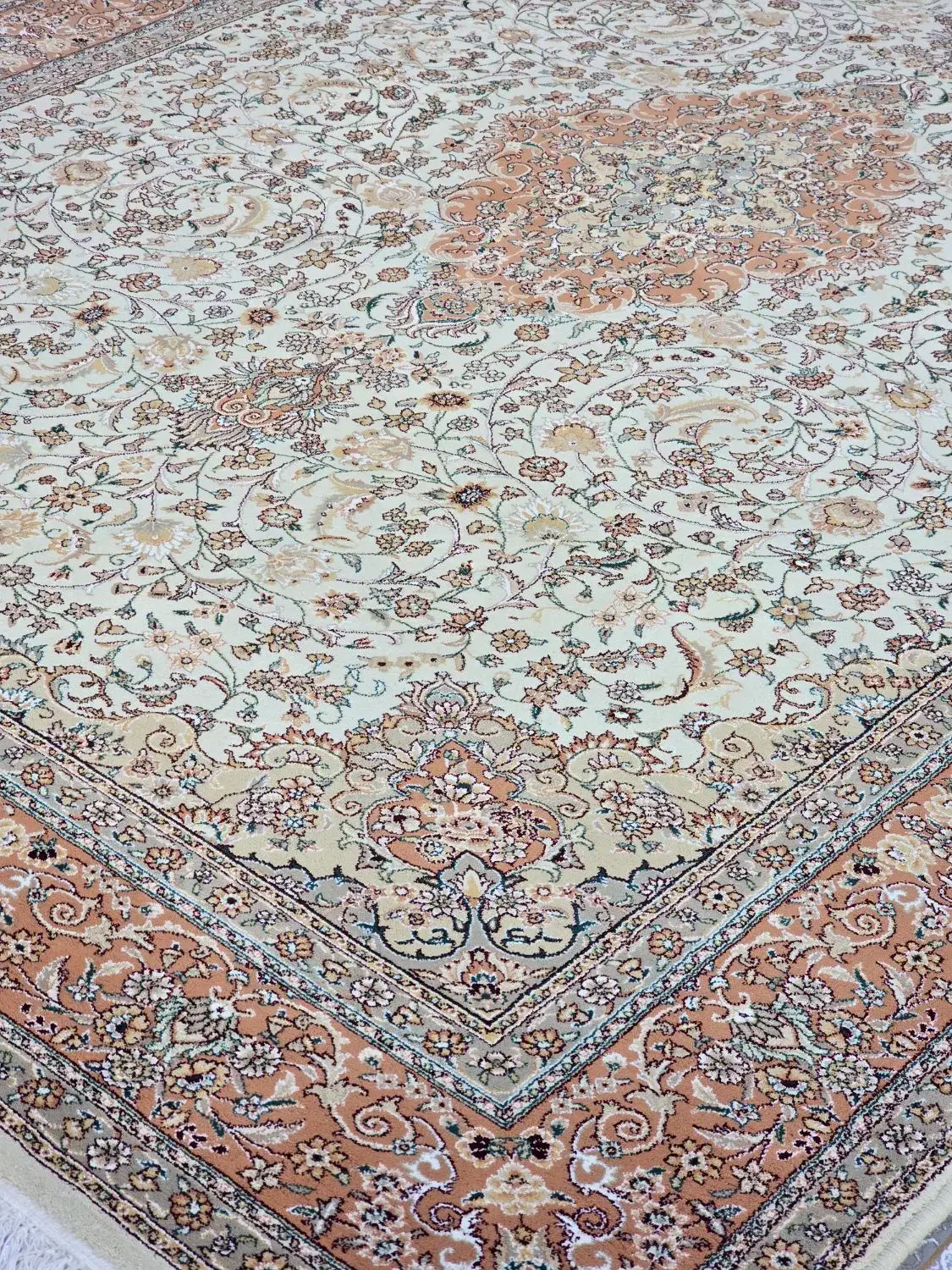 ۴تخته۶متری۷۰۰شانه۲۵۵۰تراکم|فرش|مهاباد (آذربایجان غربی), |دیوار