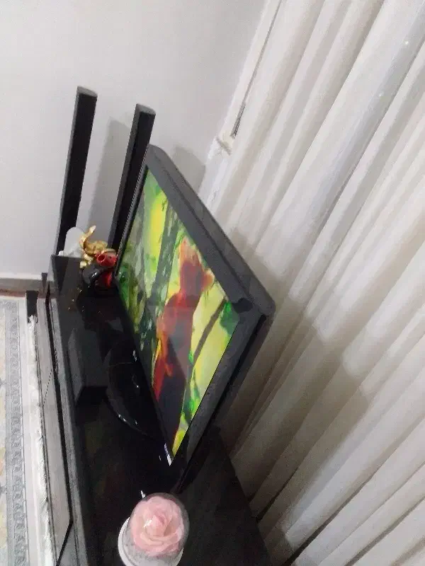 تلویزون|تلویزیون و پروژکتور|ملارد, |دیوار