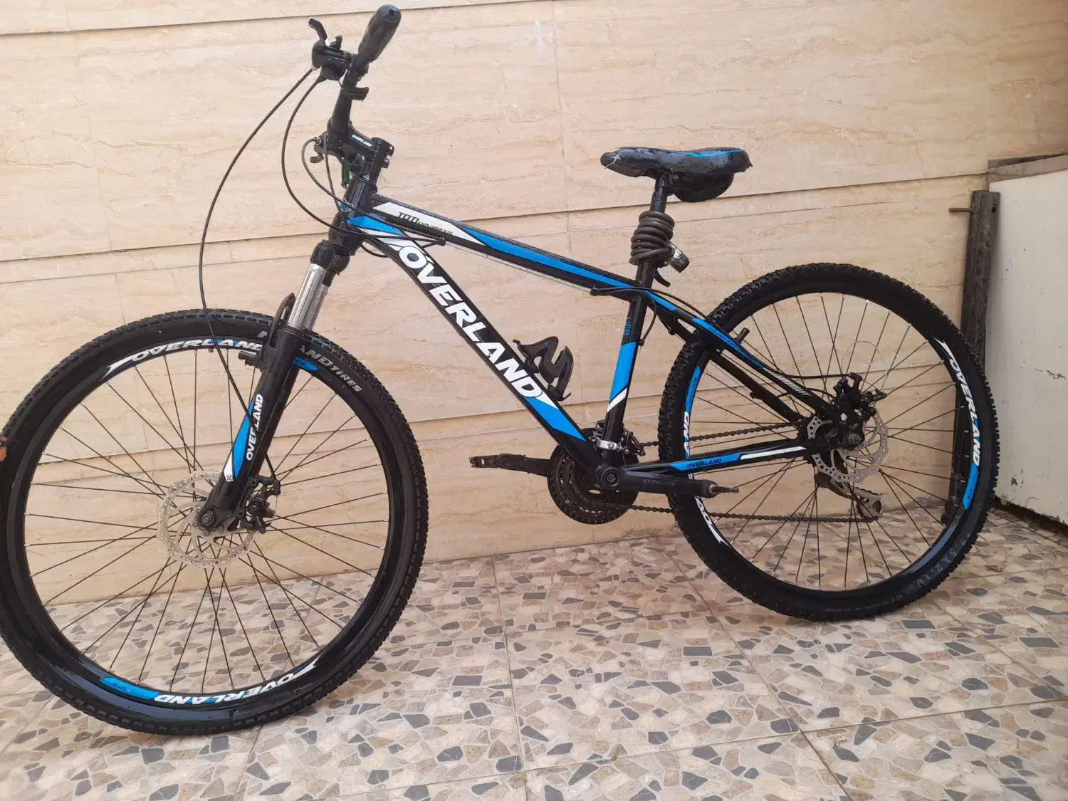 دوچرخه اورلورد|دوچرخه، اسکیت، اسکوتر|صحنه, |دیوار