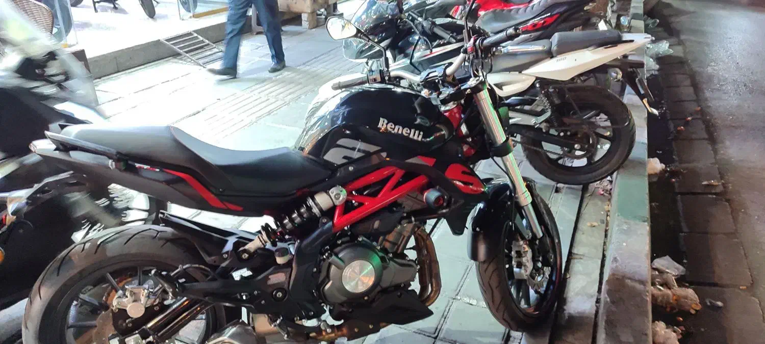 بنلی 300|موتورسیکلت|شهریار, شهرک شاهد|دیوار