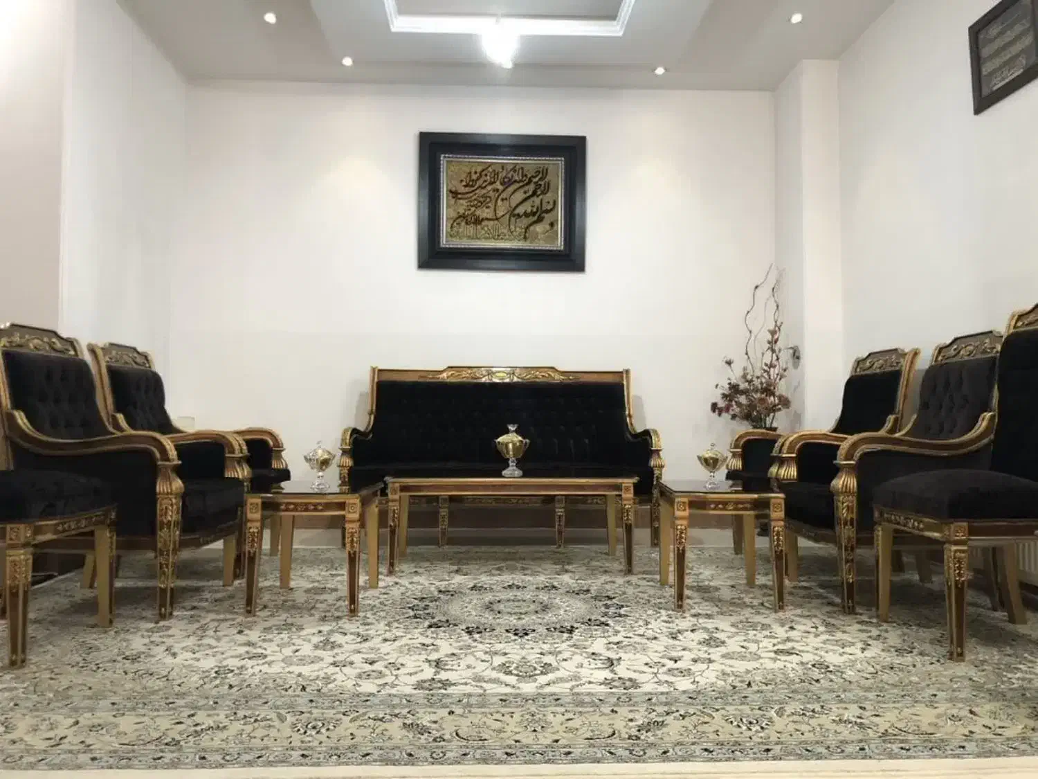مبل ۹ نفره و نهار خوری|مبلمان خانگی و میز عسلی|قم, هنرستان|دیوار