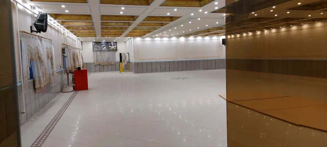 رهن و اجاره سالن پاساژ ولیعصر(عج)|اجارهٔ دفتر کار، اتاق اداری، مطب|نورآباد, |دیوار