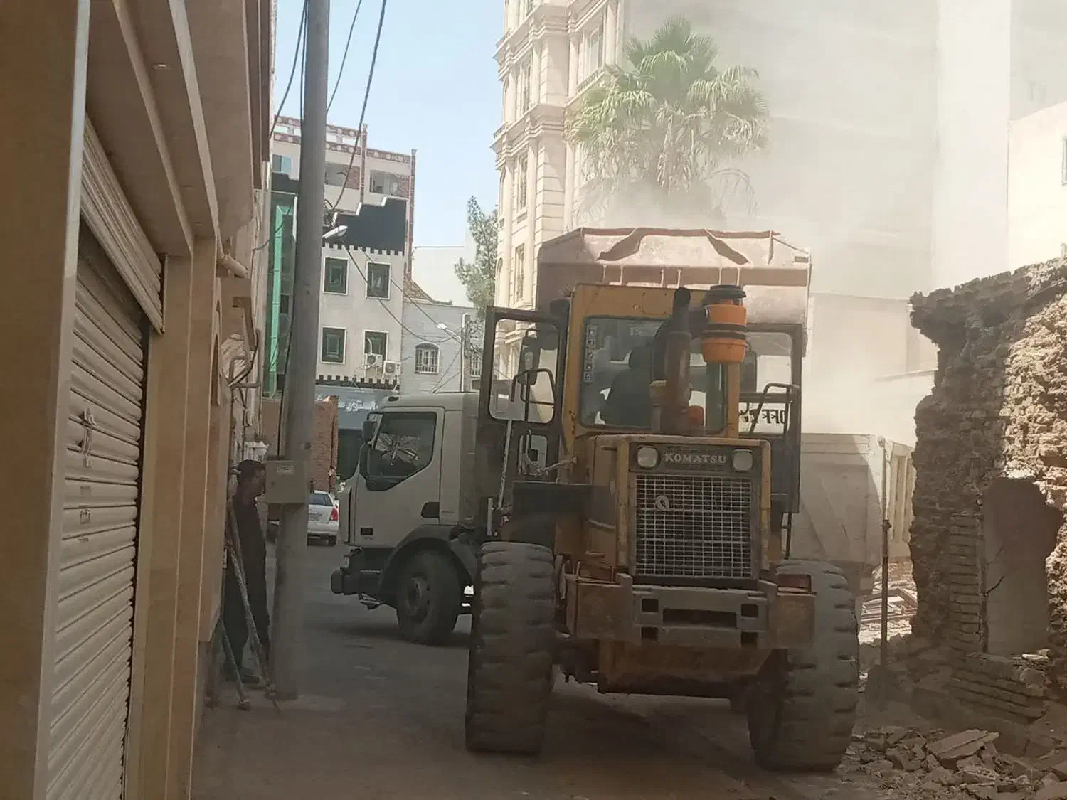 لودر کوماتسو ۳۲۰ خط ۱|خودرو سنگین|سمنان, |دیوار