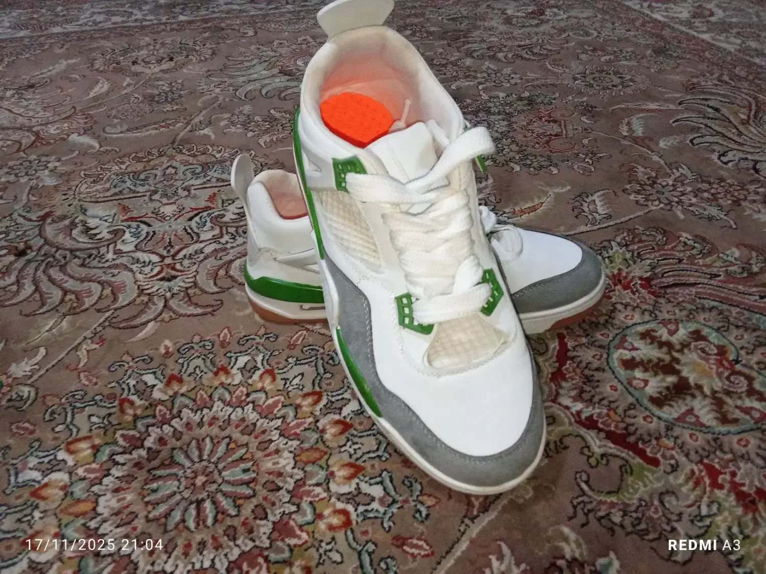 کفش جردن 4 نو سایز 44|کیف، کفش، کمربند|گلبهار, شهر جدید گلبهار|دیوار