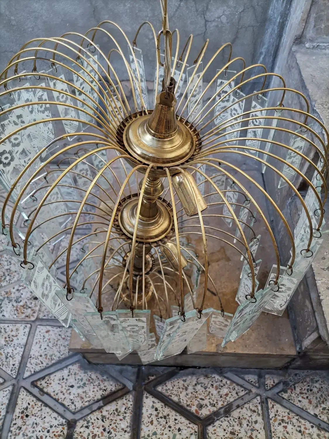 لوستر وزییبایی نورانی|لوستر و چراغ آویز|شیراز, شهرک سعدی|دیوار