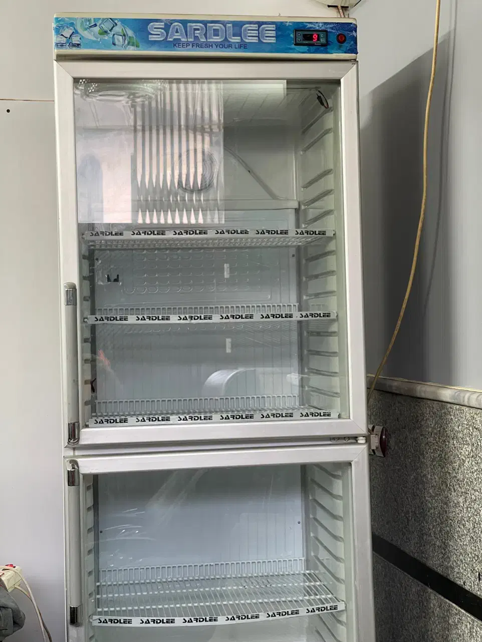 یخچال ایستاده ویترینی|یخچال و فریزر|بابل, |دیوار