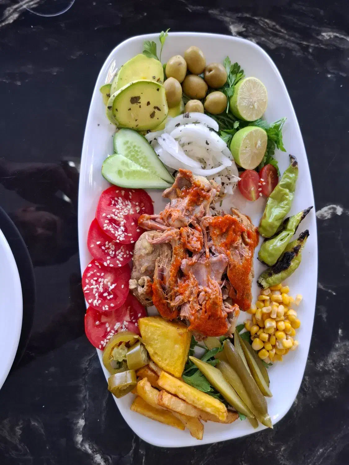 استخدام ویتر خانم|استخدام خدمات فروشگاه و رستوران|شاهین‌شهر, خانه کارگر|دیوار