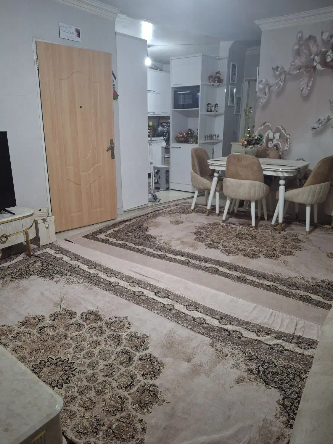 اپارتمان57متر،یک خواب با پارکینگ و انباری،طبقه2