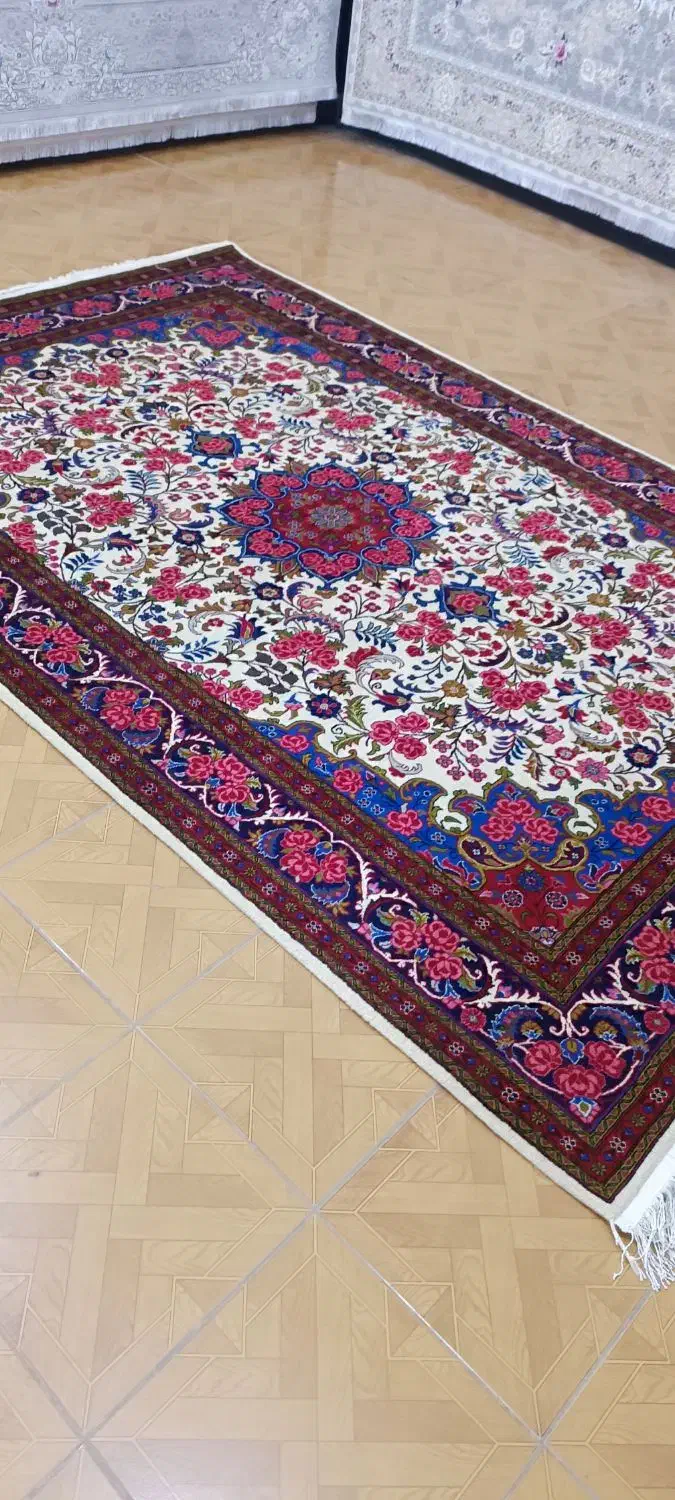 فرش دستبافت ۶ متری ریز بافت گلسرخ نو|فرش|کرمانشاه, |دیوار