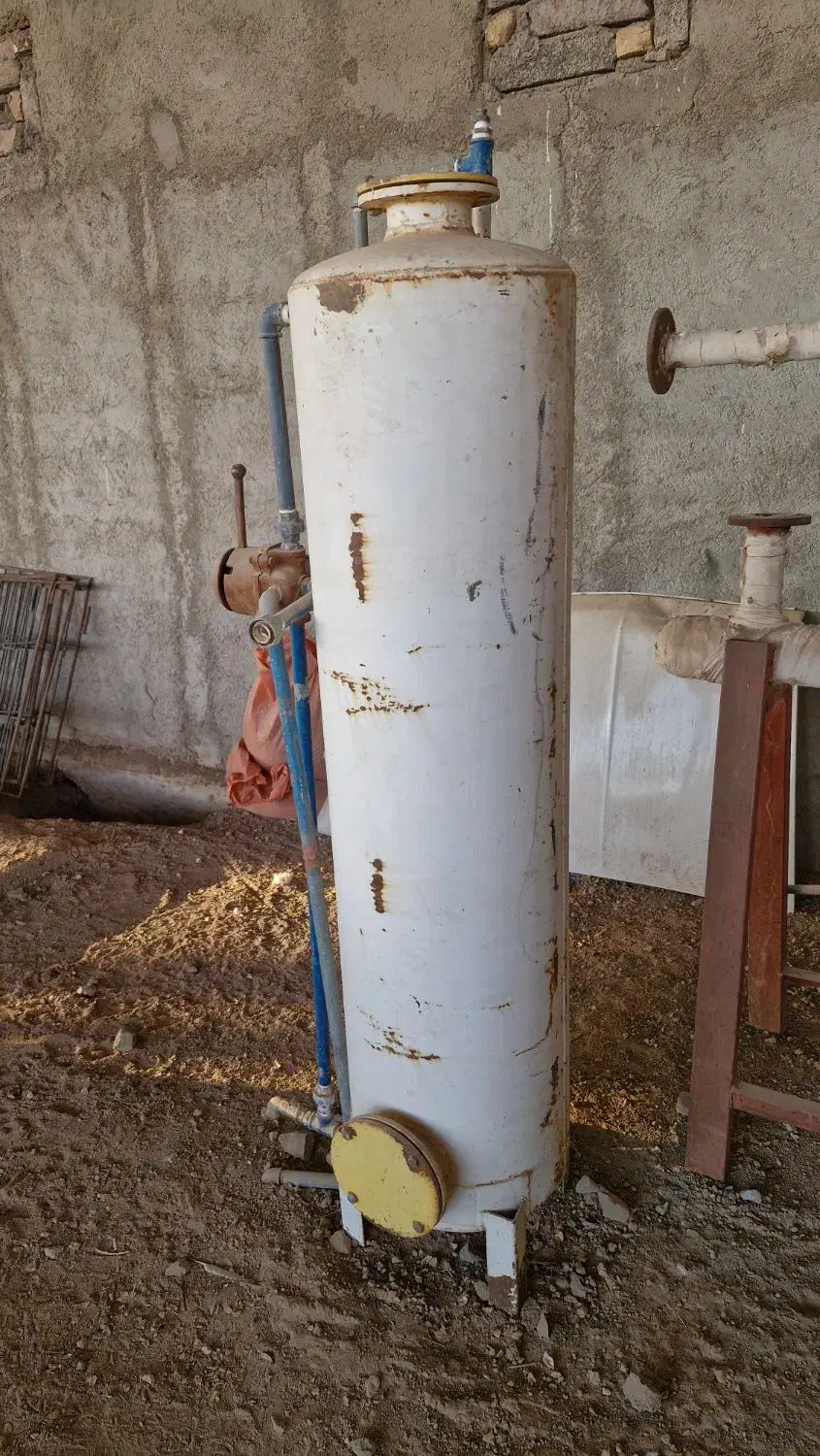 سختی گیر بزرگ در حد نو|آب‌سردکن و تصفیه آب|پرند, فاز ۰|دیوار