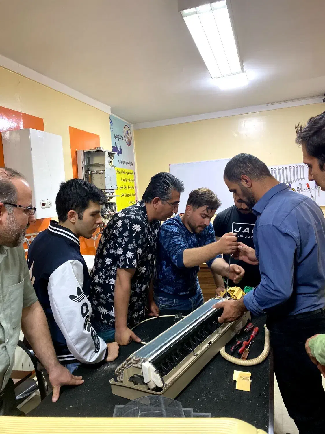 آموزش تعمیر و نصب کولر گازی فوق تخصصی و پکیج|خدمات آموزشی|تبریز, |دیوار