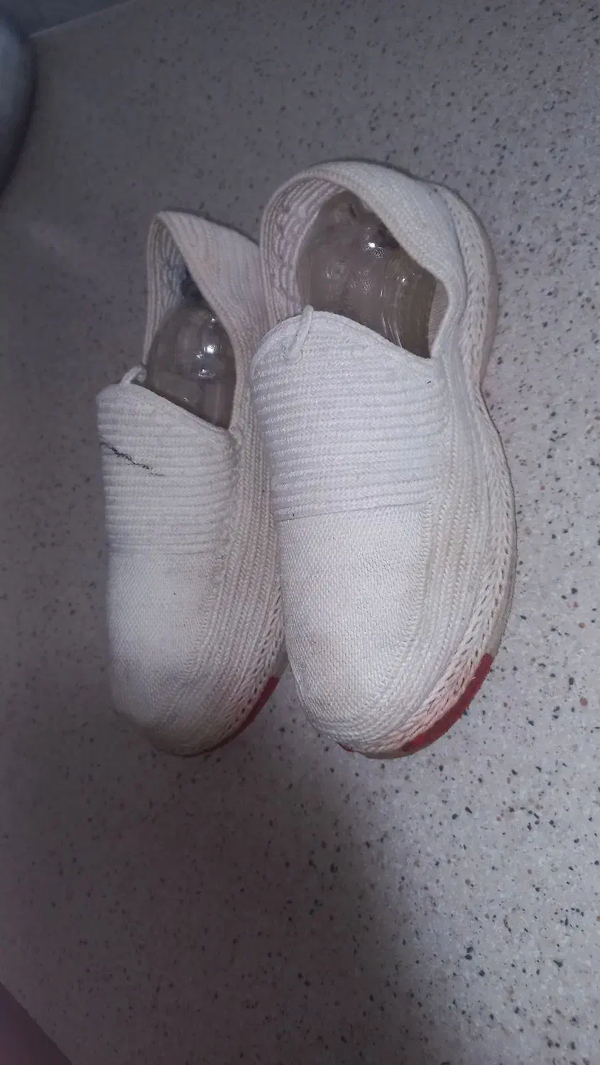 کفش کلاش|کیف، کفش، کمربند|بیجار, |دیوار