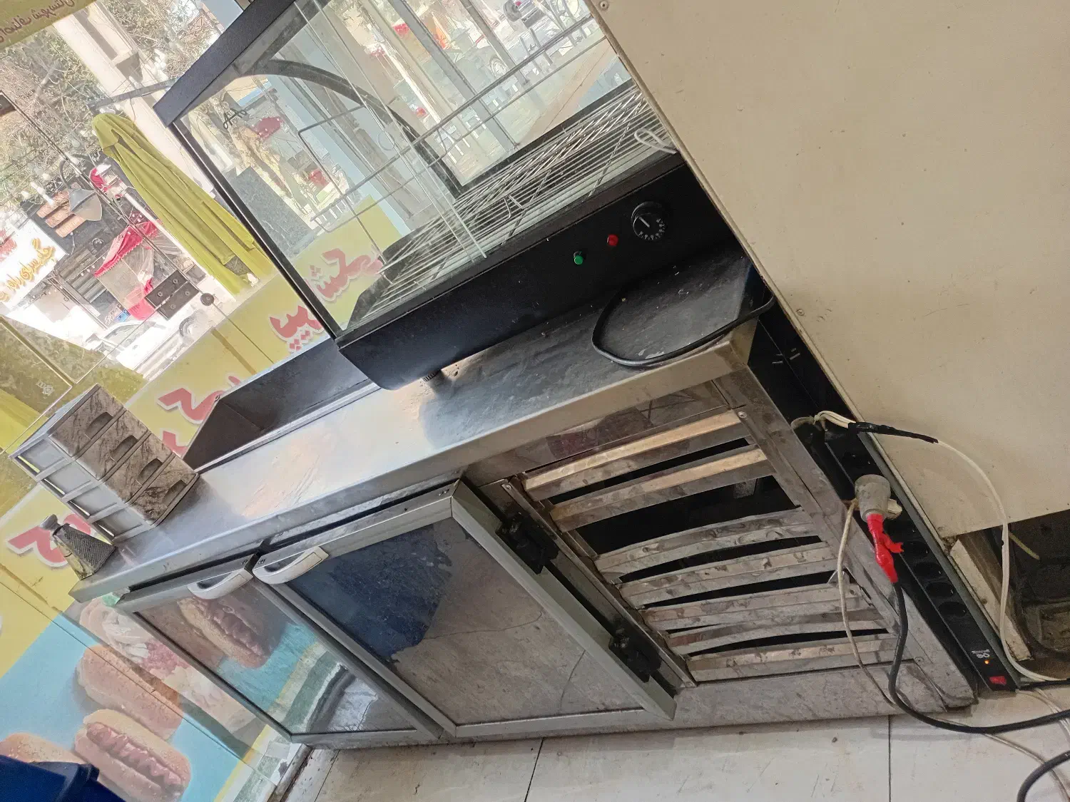 یخچال تاپینگ|کافی‌شاپ و رستوران|مشهد, کارگران|دیوار