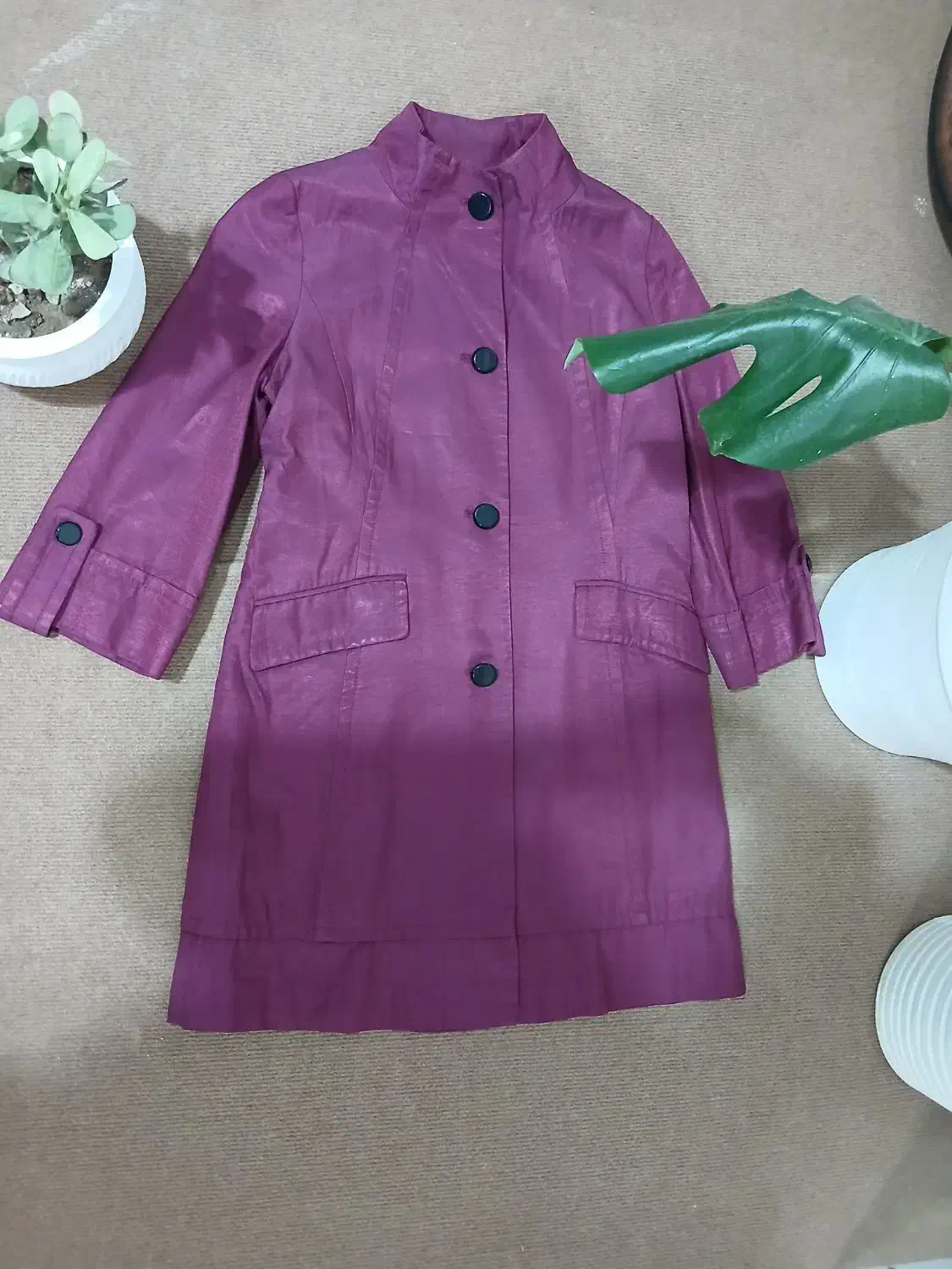 مانتوی زرشکی|لباس|ابهر, |دیوار