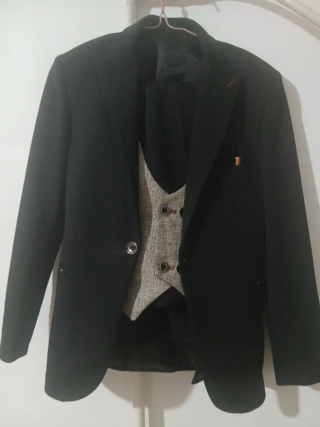 کت وشلوار و جلیقه در حد نوپسرانه|لباس|یاسوج, |دیوار