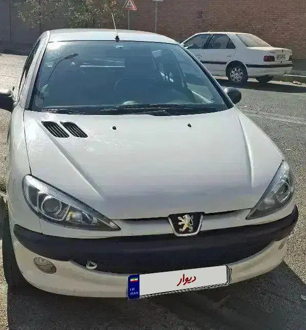 206 سفید کم کار بدون رنگ|خودرو سواری و وانت|تهران, کوی بیمه|دیوار