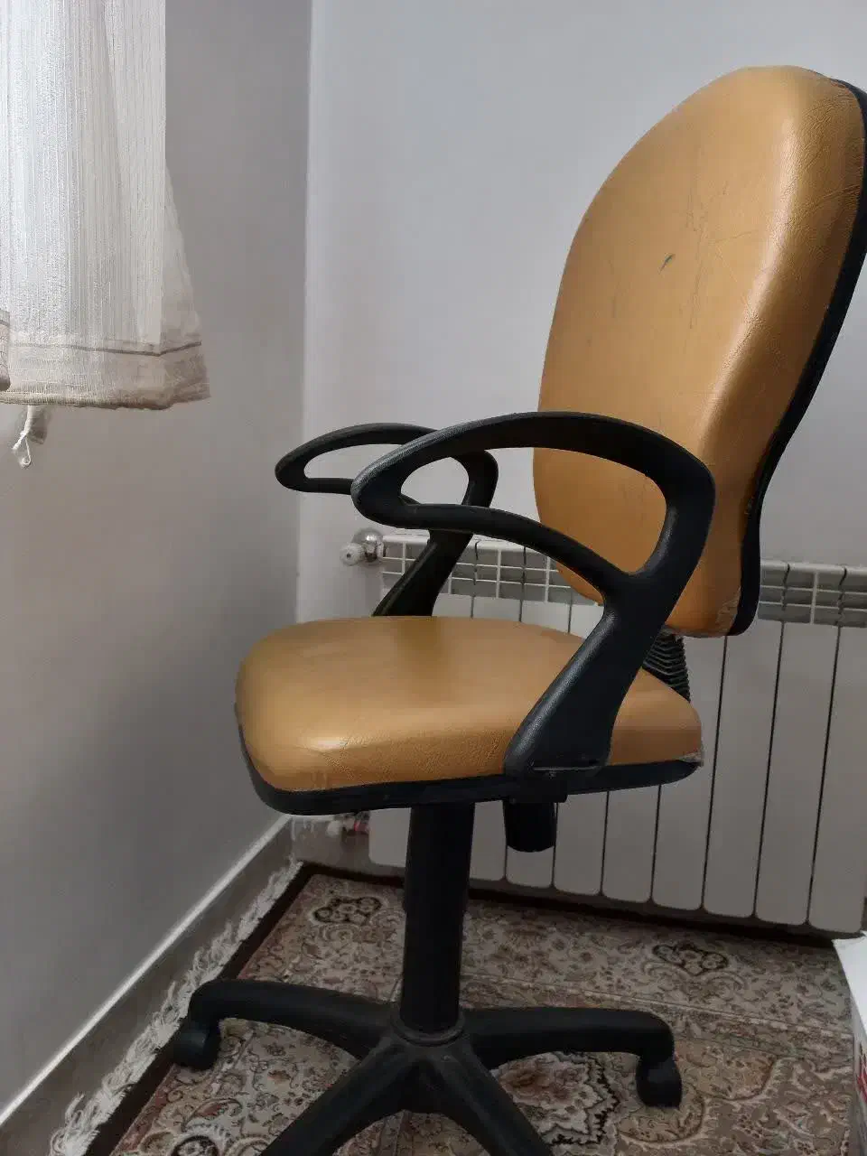 صندلی چرخان سالم|مبلمان اداری|ایلام, |دیوار