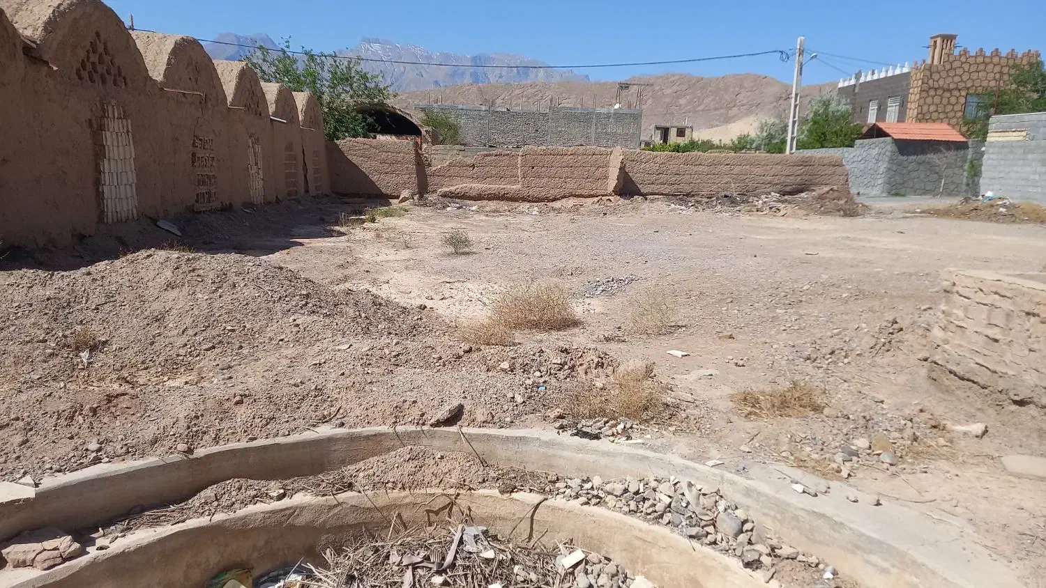 فروش زمین مسکونی ۲۴۷ متری|فروش زمین و ملک کلنگی|مهریز, |دیوار